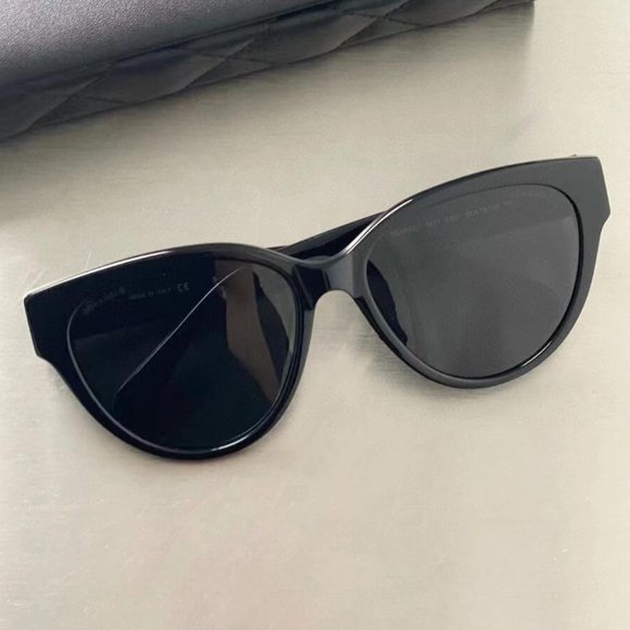 Classic Black Cat Eye Chanel Sunglasse